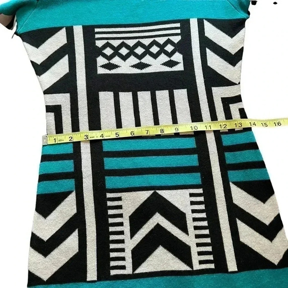 NWT•WOMEN’S PAPAYA LONG SLEEVE SWEATER DRESS•SIZE MEDIUM•GREEN/BLK/WHITE• - Picture 6 of 11